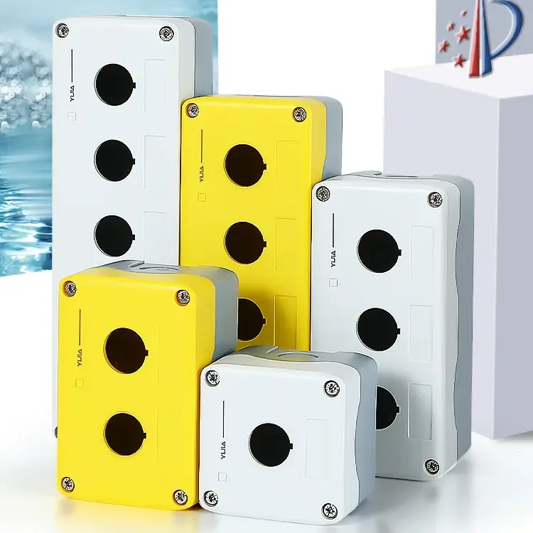 Plastik Düğme Kutusu